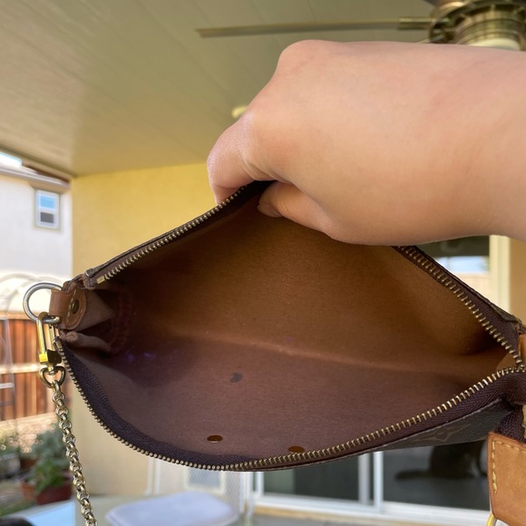 Authentic Louis Vuitton Eva Monogram with strap - Picture 12 of 13